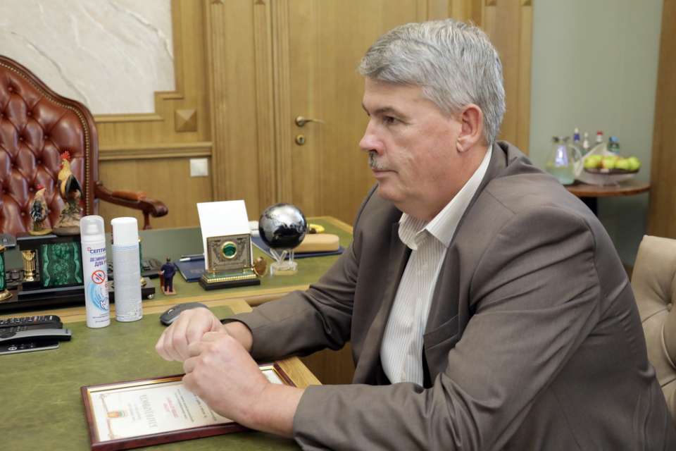 Решение уйти в отставку обернулось для главы Воловского района благодарностью от губернатора
