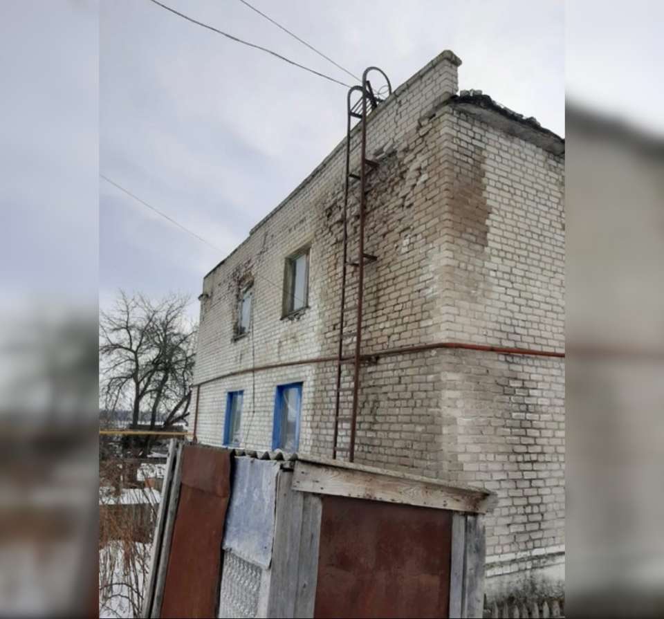 В Липецкой области многоквартирный дом осыпается прямо на глазах