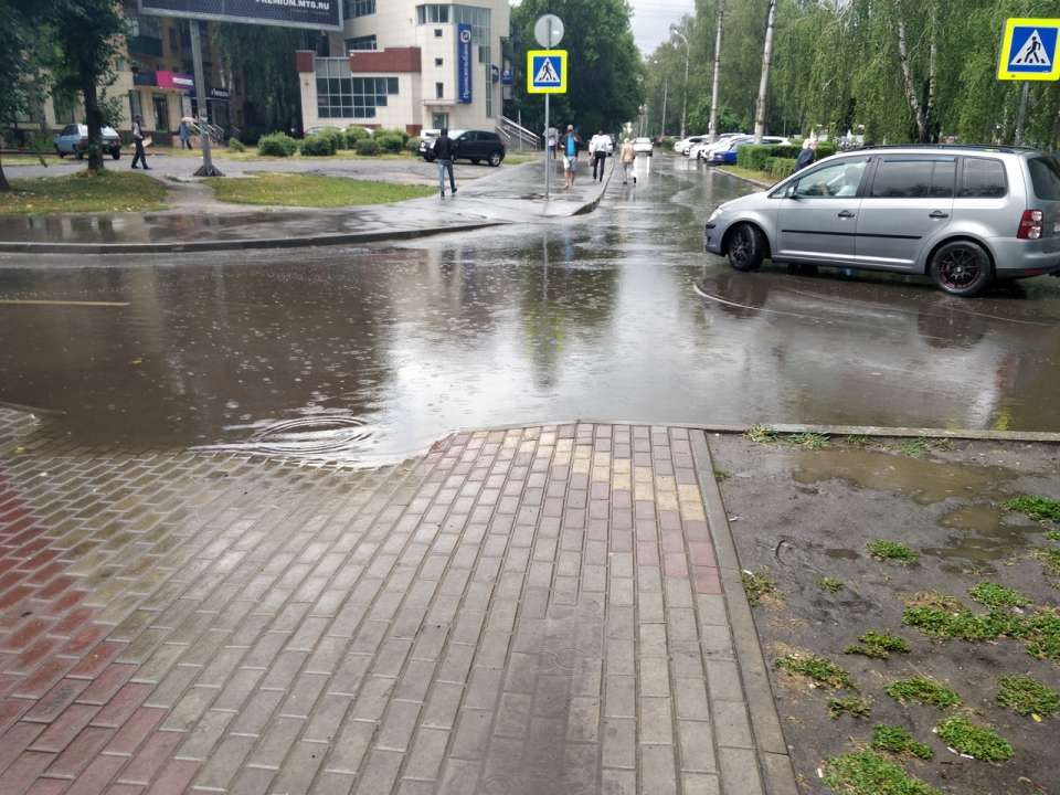 Отремонтированная за 300 млн рублей магистраль в Липецке не выдержала испытание потопом