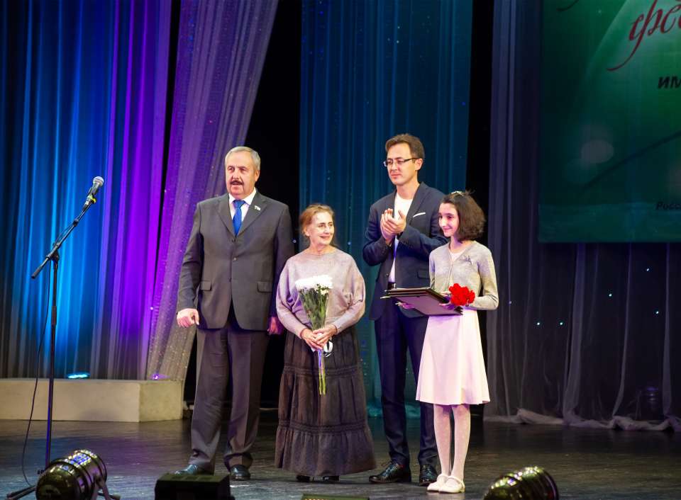 Компания «Лебедяньмолоко» выступила партнером XI Международного конкурса-фестиваля юных пианистов