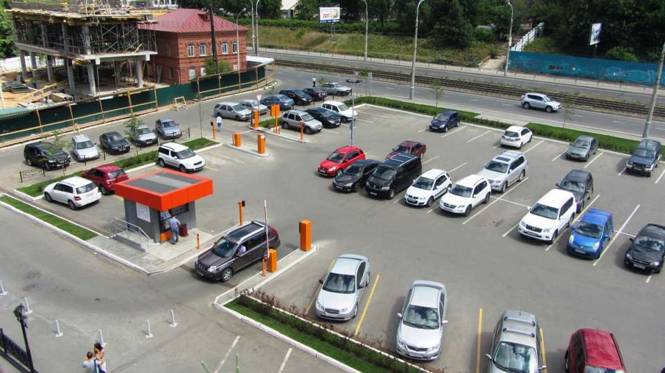 «Сырой» проект по созданию платных парковок в Липецке вновь не удовлетворил депутатов