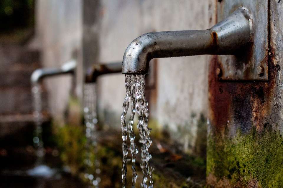 Жители липецкого села оказались отрезаны от водоснабжения