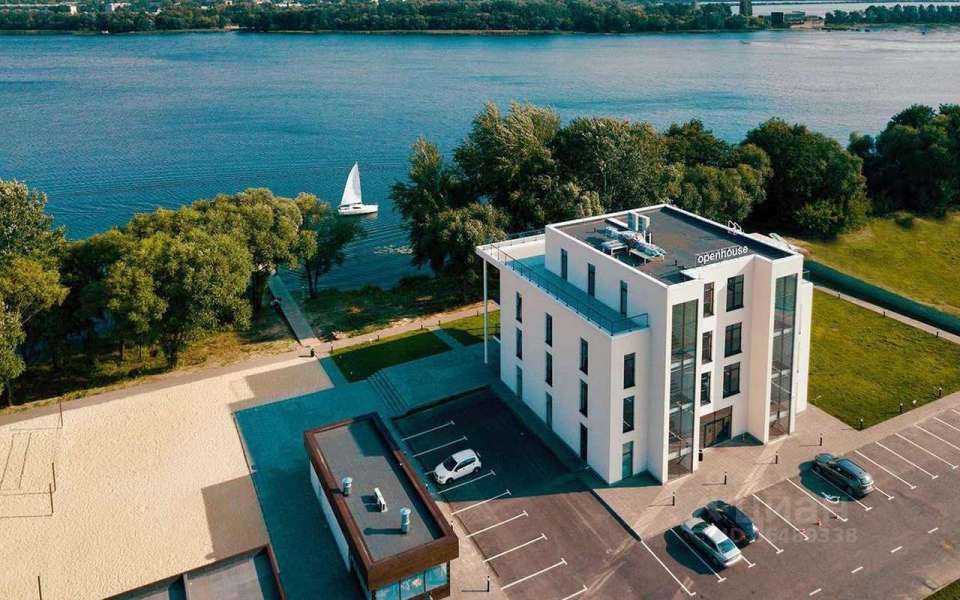 В Липецке продают комплекс с яхт-клубом за 170 млн рублей