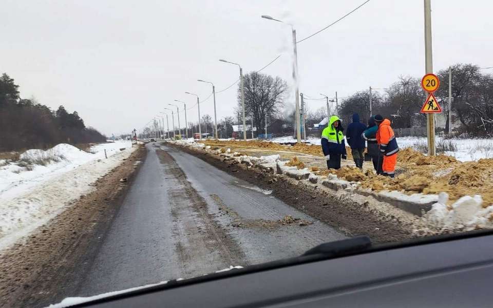 Прокуратура разберется в запоздавшем ремонте дороги в Усмани 