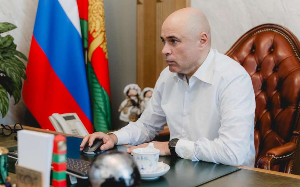 Липецкий губернатор Игорь Артамонов официально готов ко второму сроку