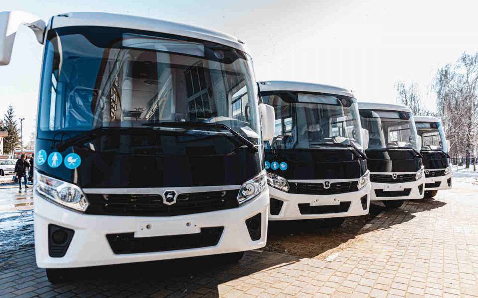 Липецкая область приобрела 56 новых автобусов для районов