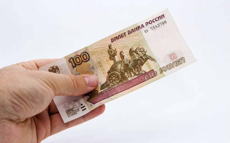 Липецкие судебные приставы в прошлом году вернули детям 438 млн рублей алиментов