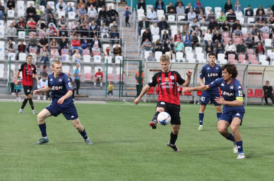 ФК «Металлург» взял верх над хабаровчанами со счетом 2:1