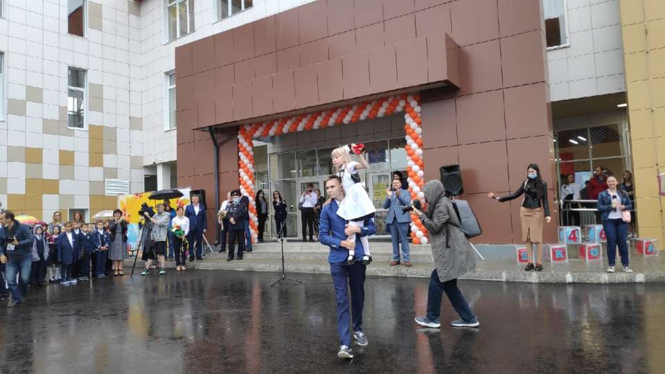 570 золотых и 300 серебряных медалей вручат липецким школьникам