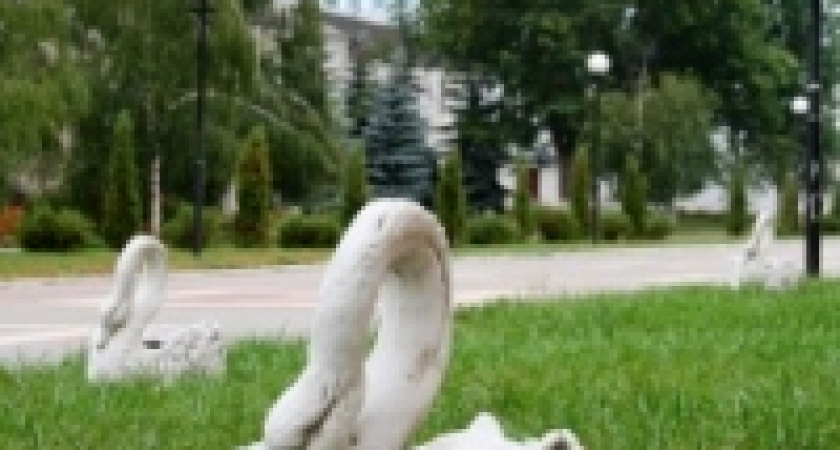 Вандалы оставили Лебедянь без символа