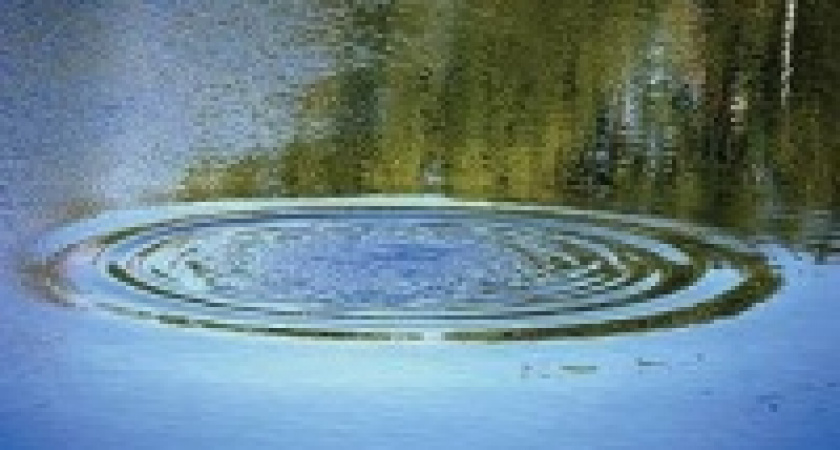 Водолазы спасли школьниц