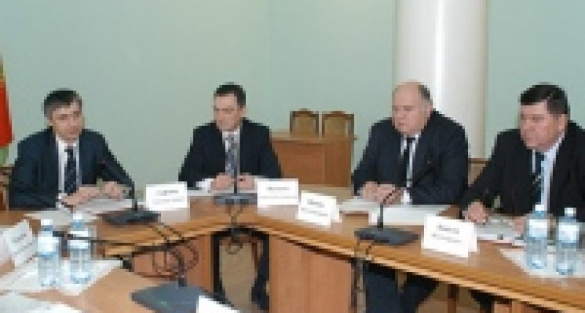 Комиссия Минздравсоцразвития РФ изучает результаты внедрения новых систем оплаты труда в бюджетной сфере региона