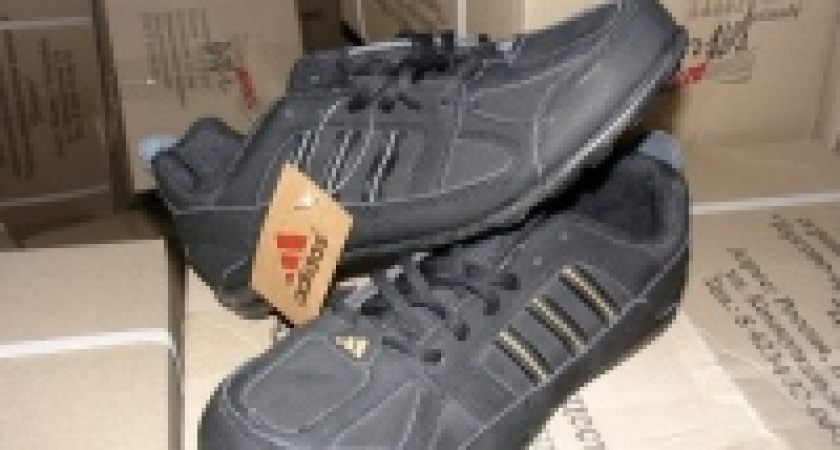 На Петровском рынке нашли контрафакт