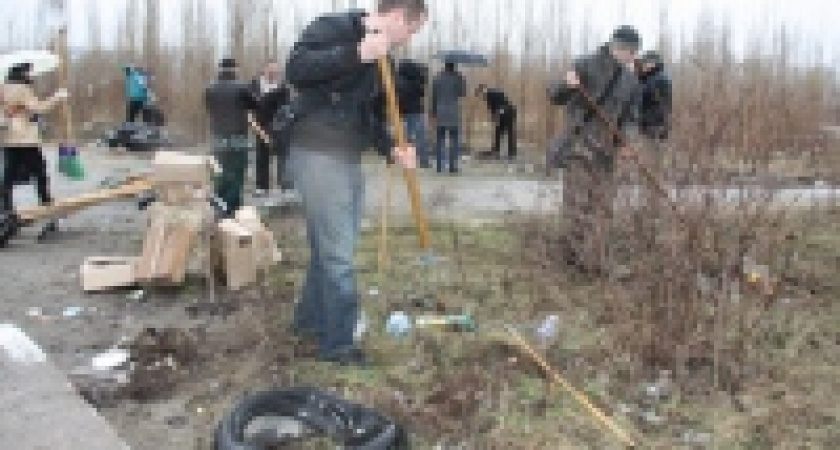После городского субботника с набережной реки Воронеж вывезено 26 кубометров мусора