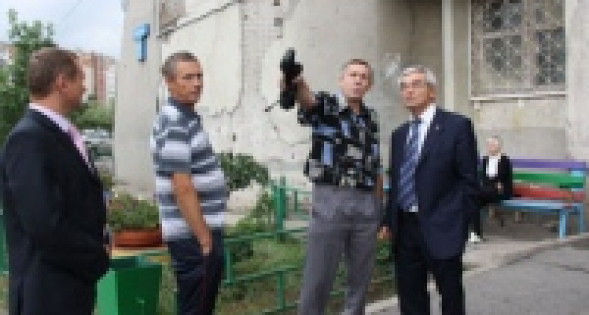Фасад высотного дома на бульваре Есенина будет отремонтирован