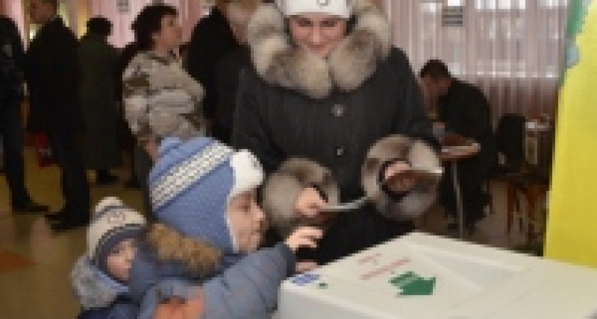 ЛДПР и КПРФ потребовали ручного подсчета голосов в электронных урнах