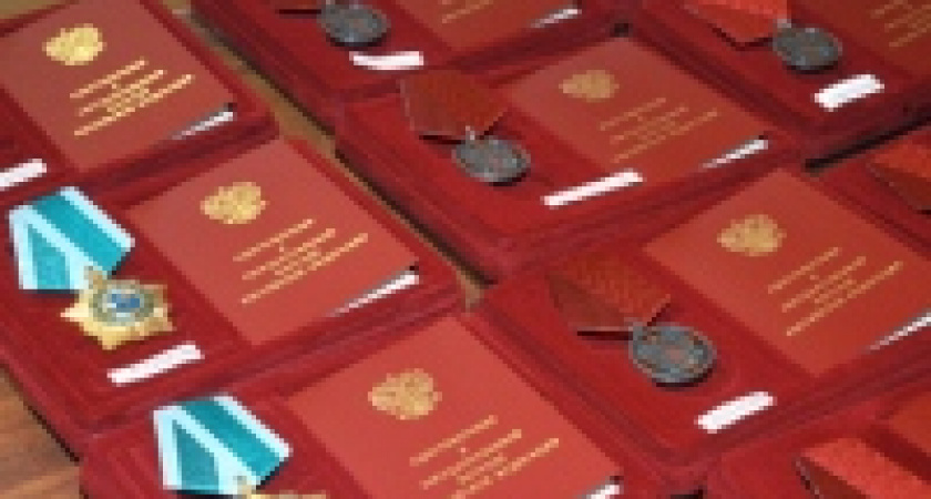 Губернатор наградил тех, кто строил доменную печь №7