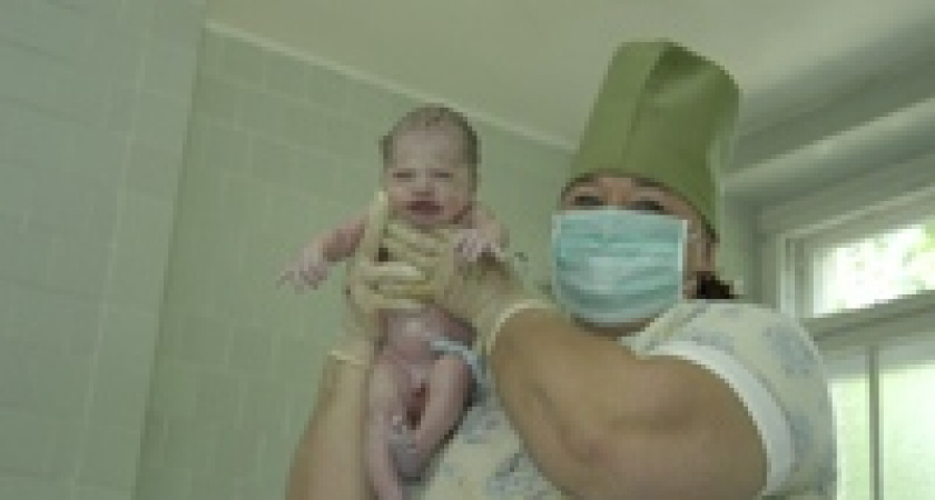 Новорожденные тройняшки Солдатовы переедут в новый дом