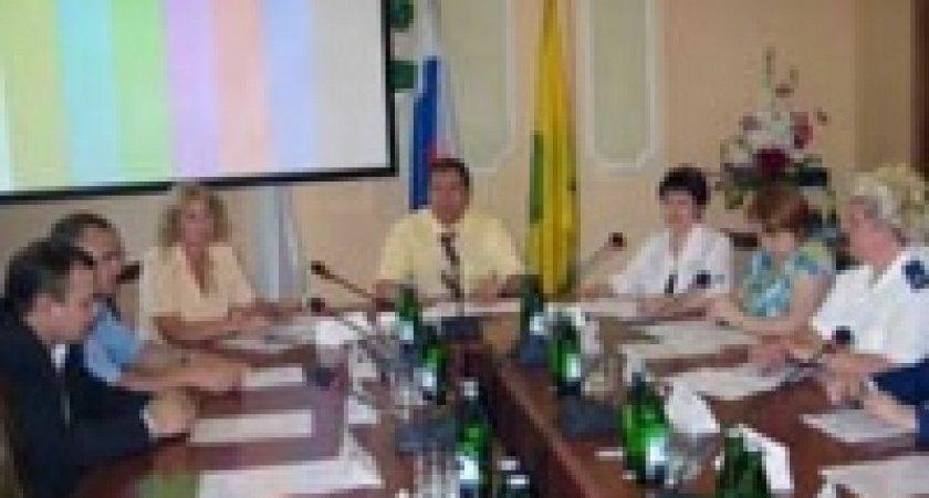 Трое родителей осуждены за издевательства над своими детьми