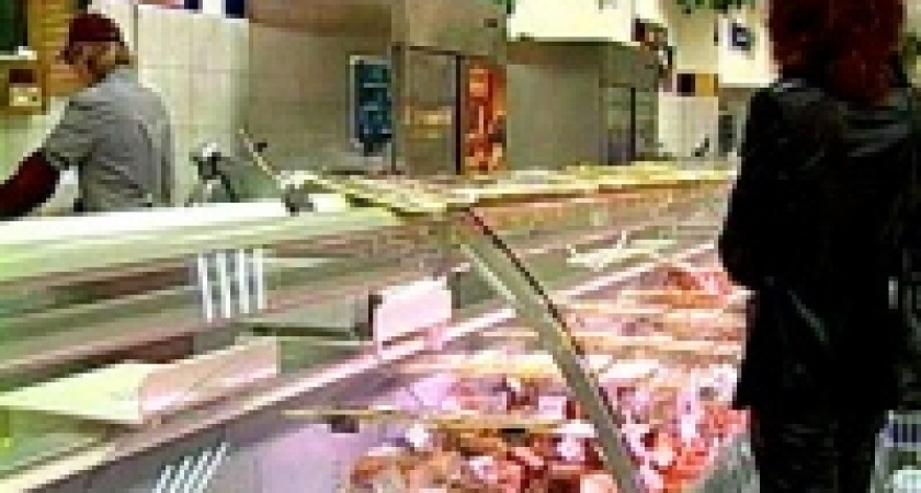 Липчанам продают вино с осадком, вонючую форель и сморщенные шпикачики