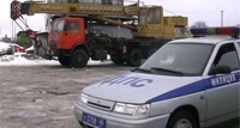 Угонщики автокранов одевались в милицейскую форму