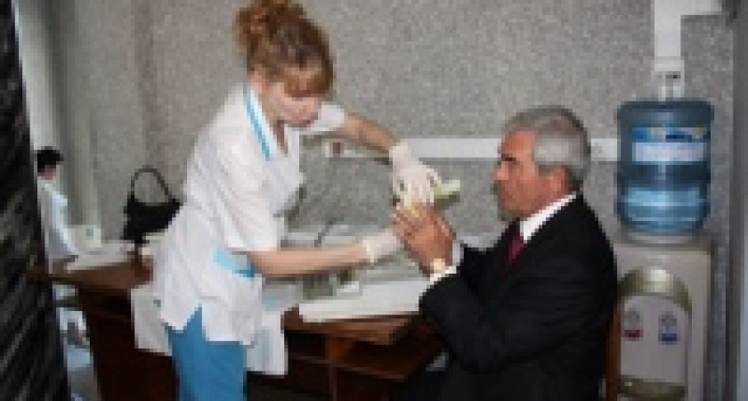 Как чиновники дышали в трубку