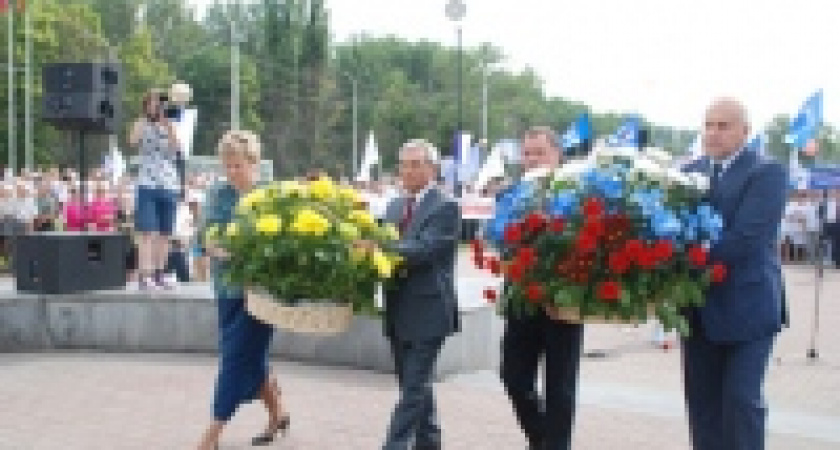 Народный фронт вышел на главную площадь Липецка