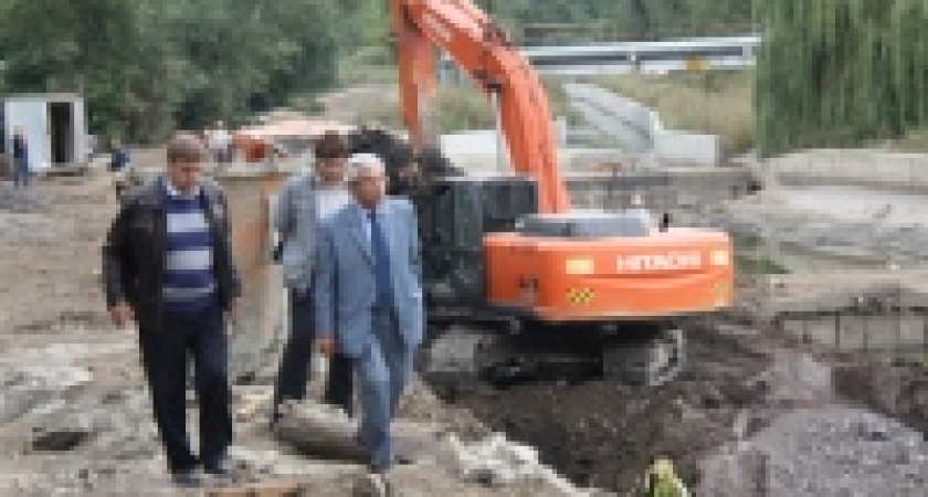 В Липецке во время восстановительных работ найдены старинные приспособления для укрепления берега Липовки