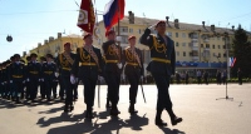 На площади Героев в Липецке военные отрепетировали парад 9 мая