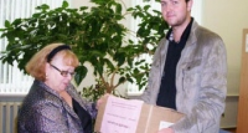 Липчане подарили инвалидам более тысячи книг