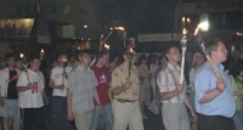 В Липецке состоялось факельное шествие