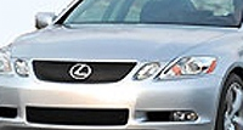 На улице Московской угнали «Лексус»