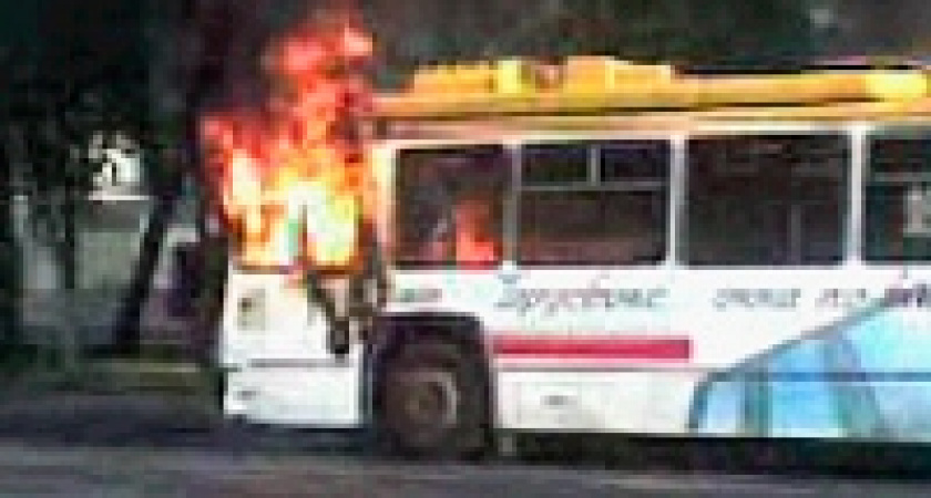 В Липецке сгорел троллейбус