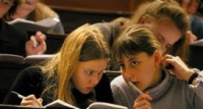 15 студентов недостойны финансовой помощи