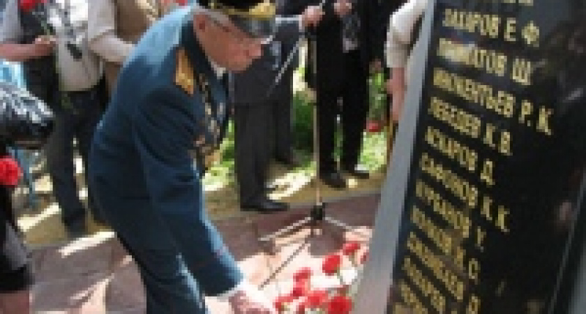 Памятник открыли через 65 лет