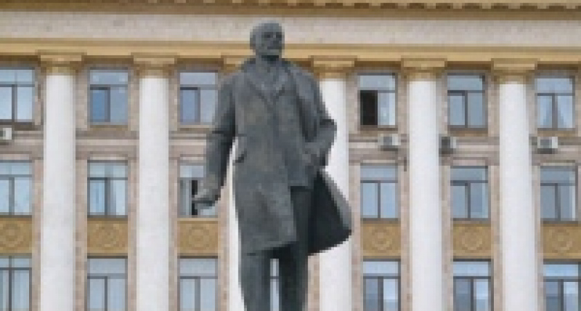 Липецкие чиновники на первом месте в Черноземье 