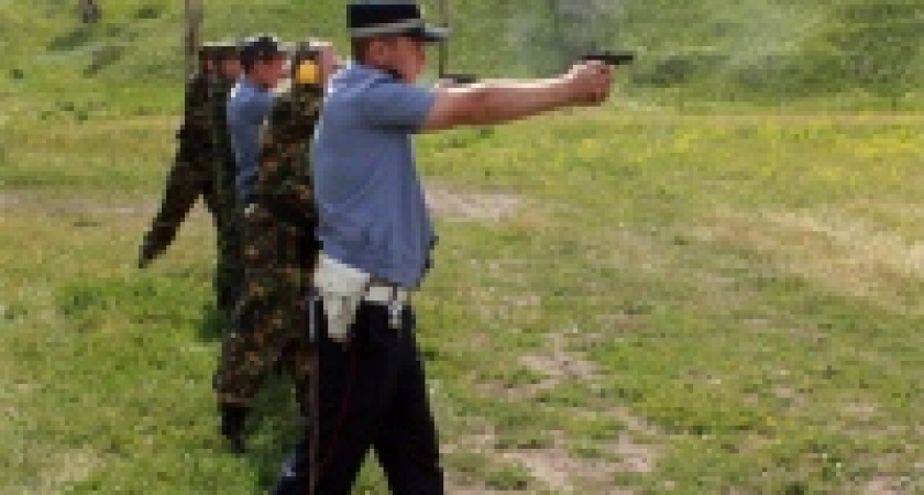 Бойцы ОМОН в стрельбе победили спецназовцев 