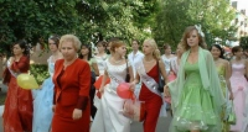 100 баллов по ЕГЭ в этом году получили 47 выпускников школ области