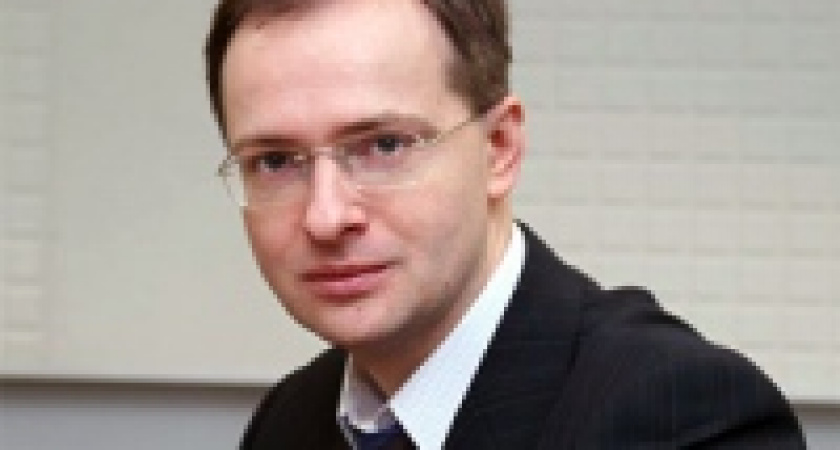 Владимир Мединский против коммунистов, которые оправдывают геноцид 