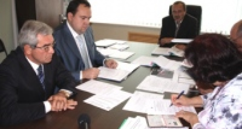 Михаил Гулевский подал документы в городскую избирательную комиссию