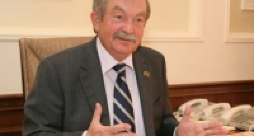 Депутаты горсовета избрали почетным гражданином Липецка Валерия Синюца 