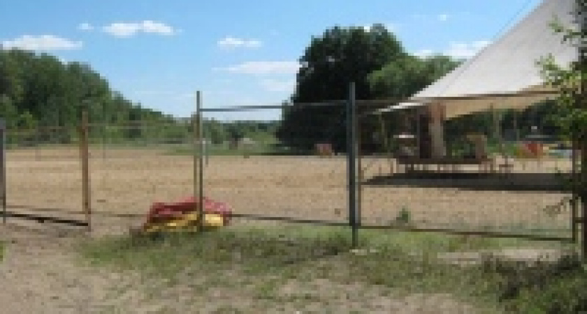 В Липецке частный пляж лишат забора