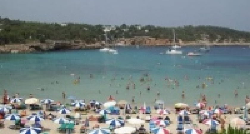 Жители Липецка планируют встретить день Труда на пляжах Египта и Испании