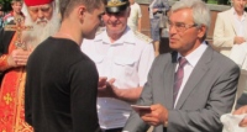 Еще 18 липецких парней отправились в армию