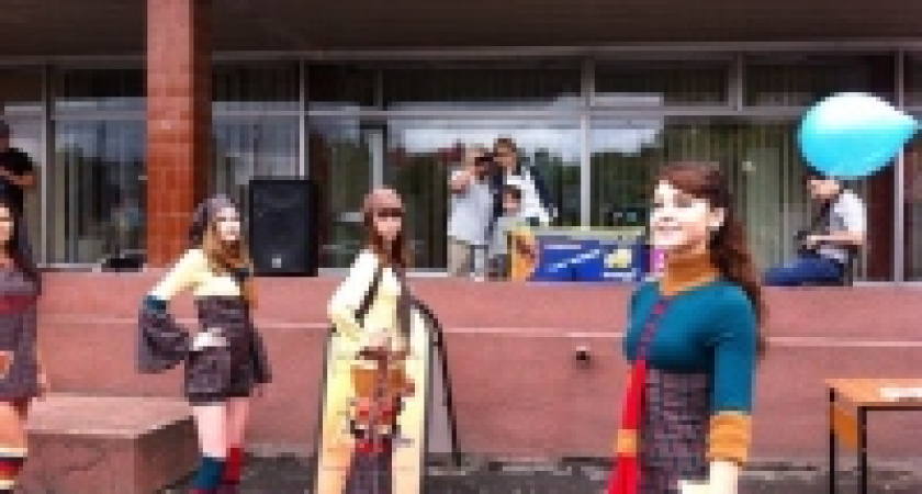 Вместо линеек в школах липчан собрали на «Читающий бульвар»