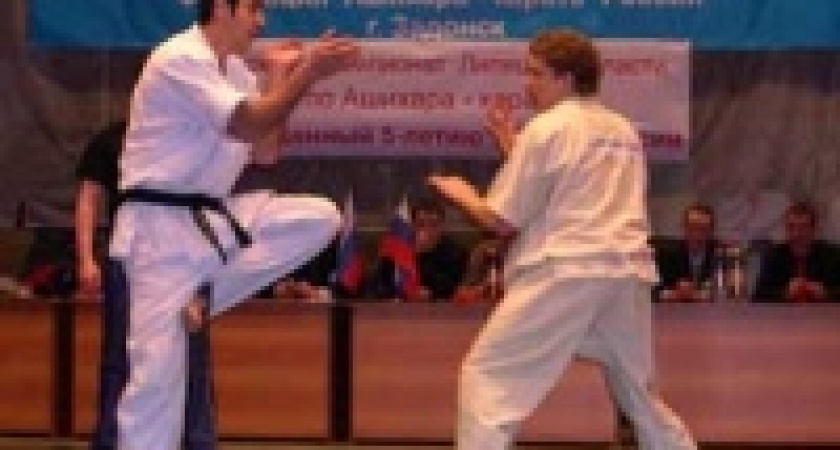 Каратисты наркополиции показали высокий уровень