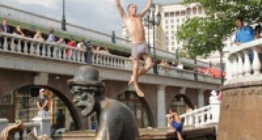 Жара в России насмешила инопрессу: перед &laquo;божьей карой&raquo; бессилен даже всемогущий Путин