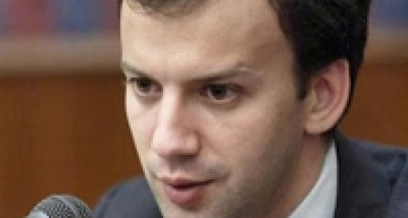 Аркадий Дворкович считает, что введение страховых платежей заставит коммерсантов вернуться к «серым» схема 