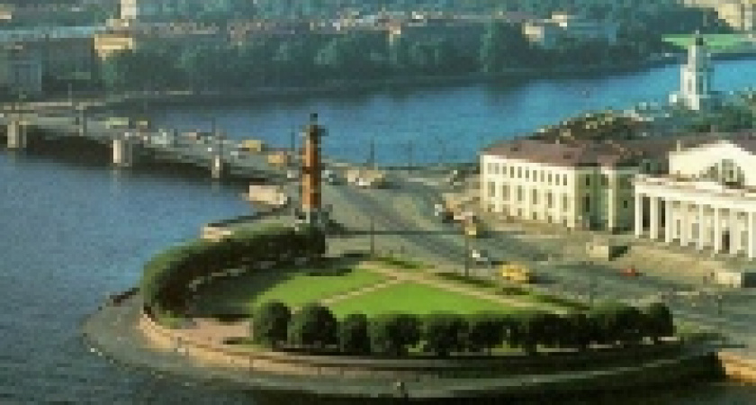 Матвиенко просит снять исторический статус с Петербурга