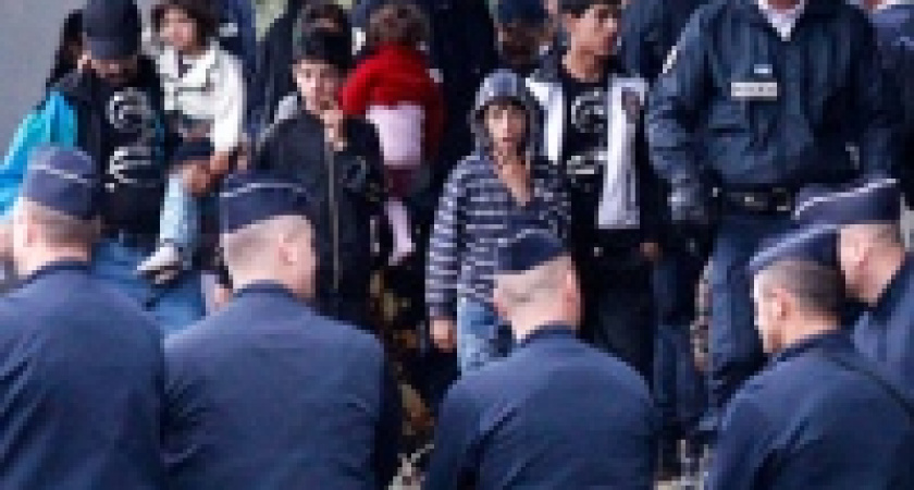 Евросоюз проголосовал против выдворения из Франции цыган